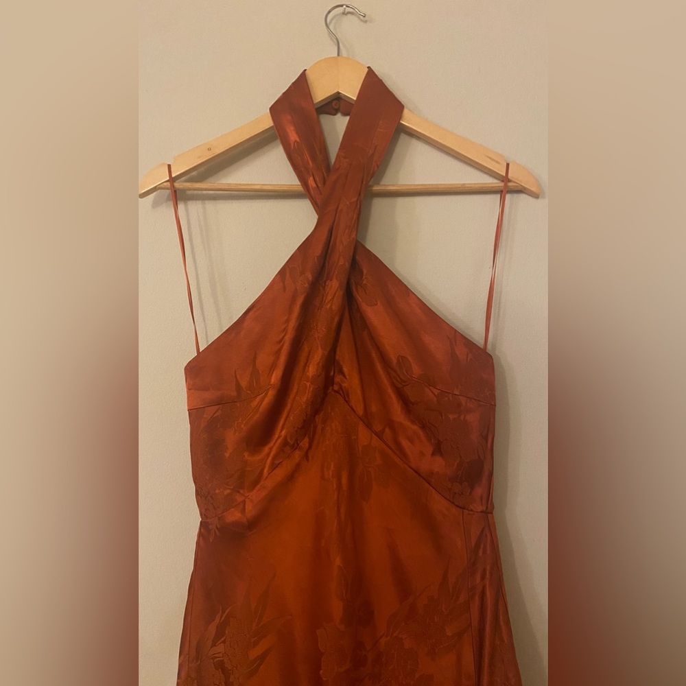 NWOT ASTR Marissa Dress Rust size M pristine condition - Picture 9 of 13